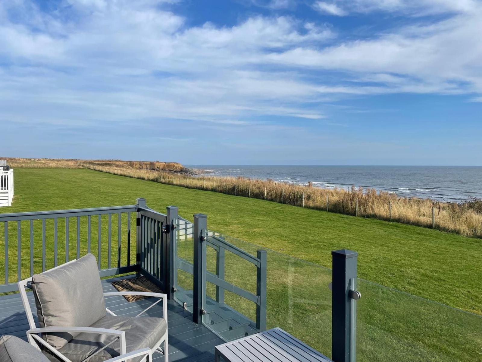 Hotel 7A Dolphin Point Ashington  Zewnętrze zdjęcie